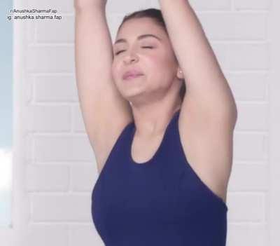 Anushka Sharma k armpits uff...