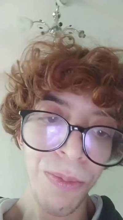 ulke bi femboy daha kaybetti nereye gidiyoruz böyle...🥲