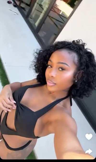 She knows how to show off 