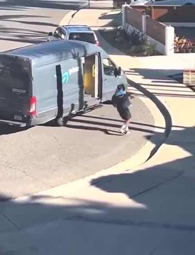 Trell Out Here Doing Side Missions .. 1-800-GET-THE-CHILLI