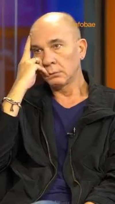 Grandinetti pidiendo que vuelva Cristina y se entera que ya está gobernando....