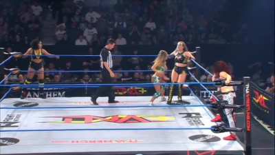 Alisha Edwards helps her team get the win & retains her tag team championship!