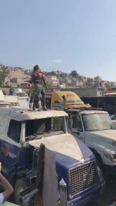 Mexican deathmatch just hits different