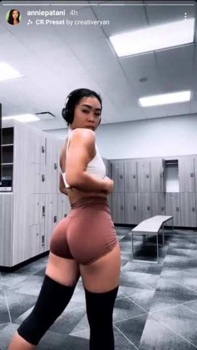 Story Time w/ Annie!