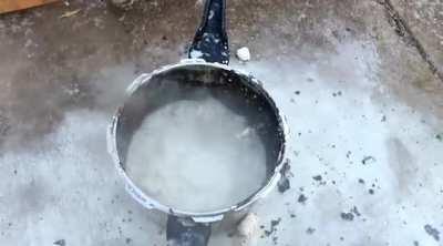 WCGW throwing a hot mold in water