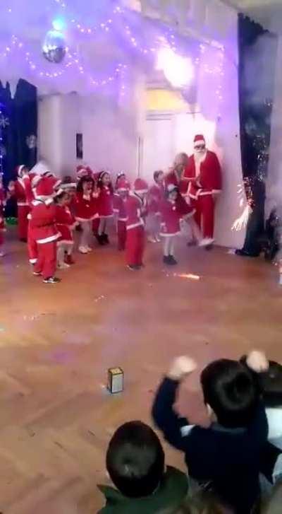 Undeva prin 2018, la o serbare din rumanya