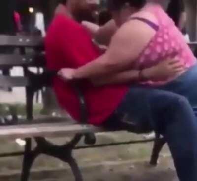 A totally normal thing to do in public.