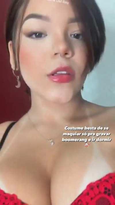 Débora (zeu_debora) exibindo a marquinha