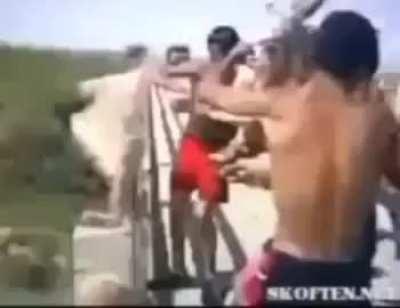 essegi.suya.atan.kurtler.mp4