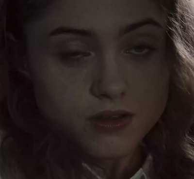 Natalia Dyer pleasuring herself