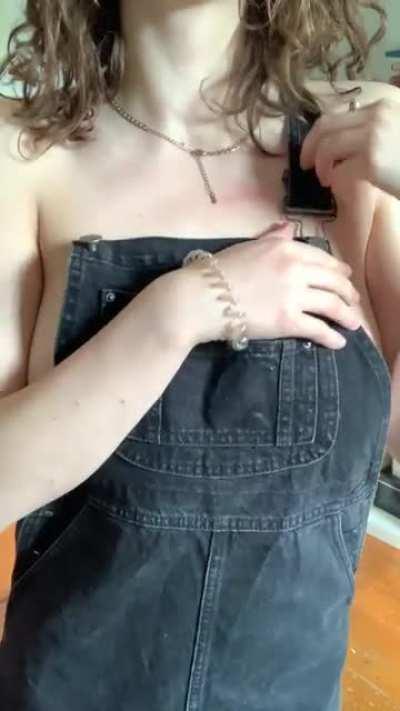 When the quiet girl turns out to be the biggest slut😏