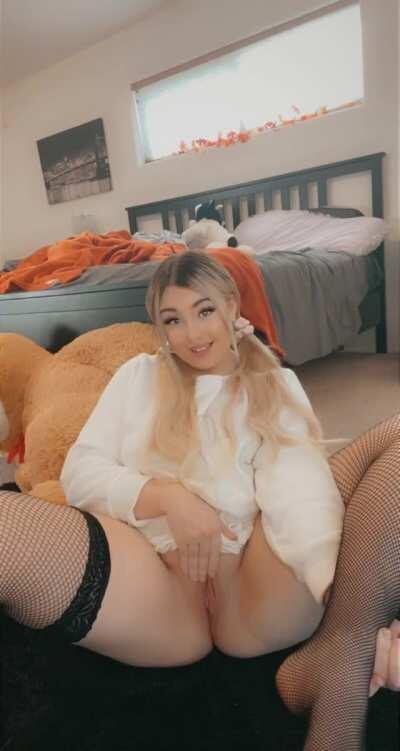 Getting wet for you 💦