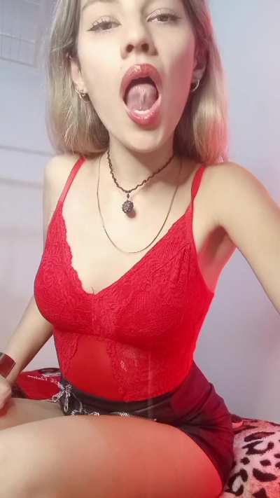 Open your mouth and stick out your tongue, prepare your cock and receive everything that feels wet