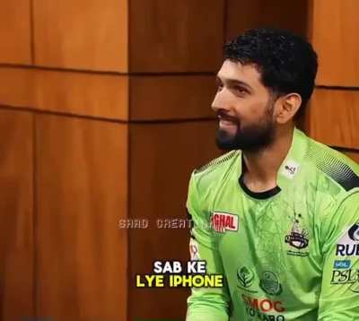 Sabke liye iPhone hai 🥰🥰