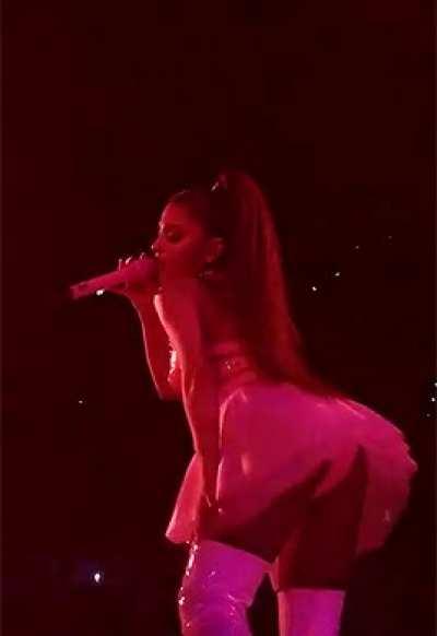 You have one night with Ari… where do you cum?