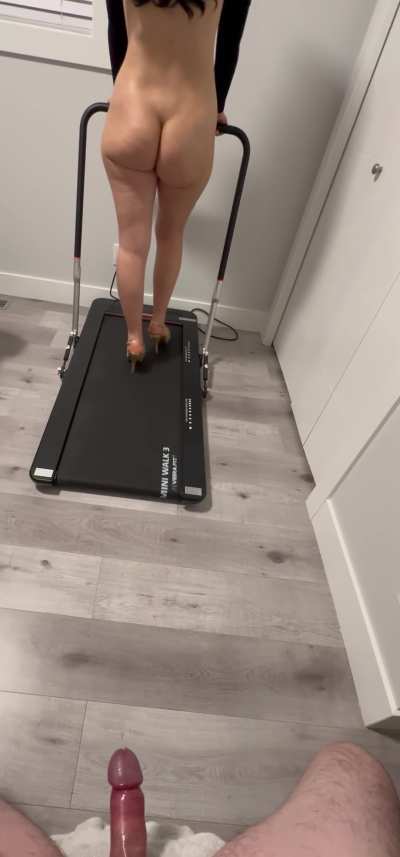 Hands free with walking in heels