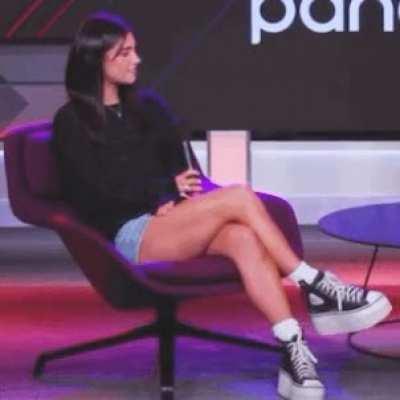 Those thighs/legs 😩💦