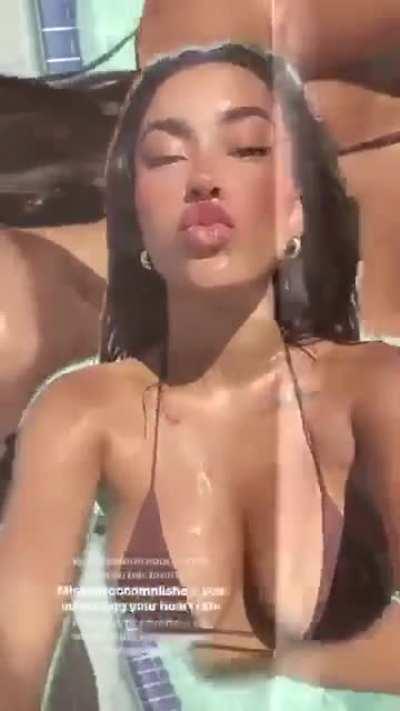 her beauty can out glow the sun