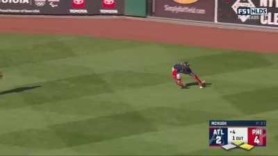 [Highlight] Ronald Acuna and the very bad defensive day continues as a Marsh hit lands in between him and Harris