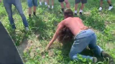 Midwest field 1 on 1 turned into a group brawl.