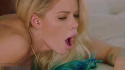 The night before she tells you “yeah I don’t think our relationship is working”