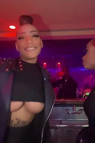 🥑🥑 code it if you know the left one