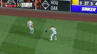 [Highlight] Bryce Harper cuts the lead to 1 with an RBI double