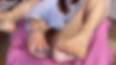 This pussy is getting EXTRA hairy🔥🔥🔥 enjoy as I play with my giant dirty pussy with this big tentacle dildo💦💦 from the front and back🍑 so you can see all my super hairy holes😝  