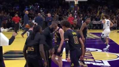 [Highlight] Jaxson Hayes skies to throw down the lob from Reaves