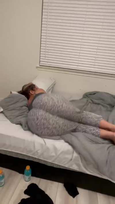 I told momma I was going out wit my boys tonight and when I said tht she stomped off and did this