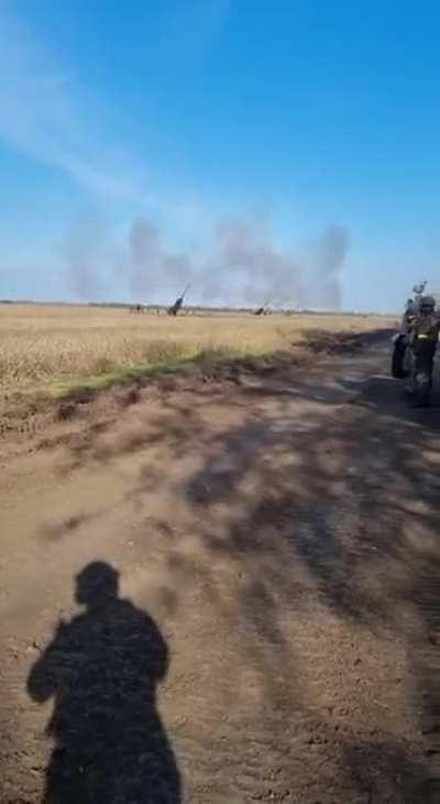 UA POV Battery of M777 Howitzers being covered by a OSA-AKM air defence system,