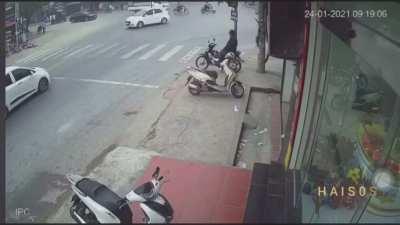 Sth wrong with the bike...