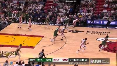 [Highlight] Referees stay in playoff form as they miss the obvious kick ball on Caleb Martin