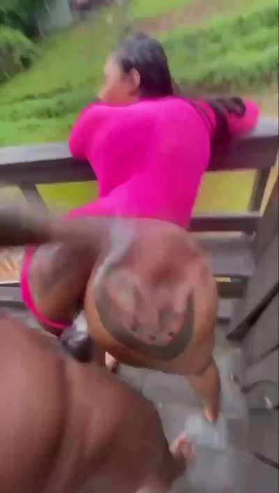Ebony Backshots OUTSIDEE🍆🍑💦