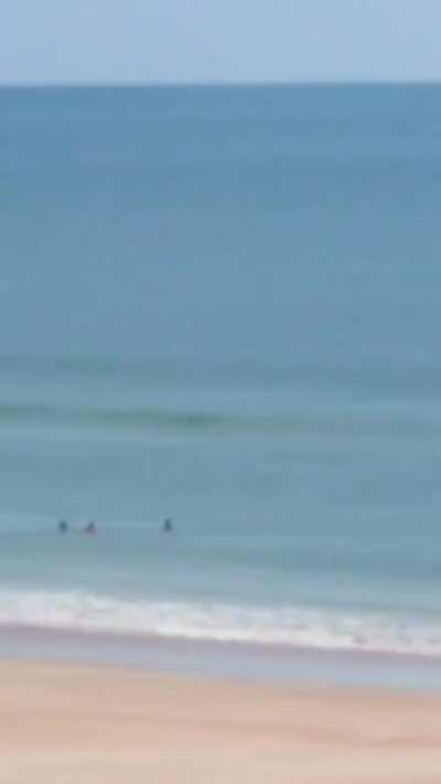 MUFON Velosia county, FL, August 16th 2020, long black shape is seen hovering slowly far at sea then suddenly accelerates in other direction at 30 sec