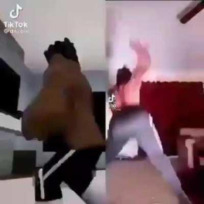 MoaiGreddit - Video #0702