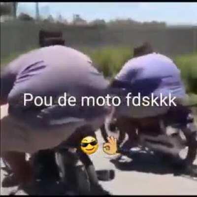 Renan cria o FLAIR de shitpost