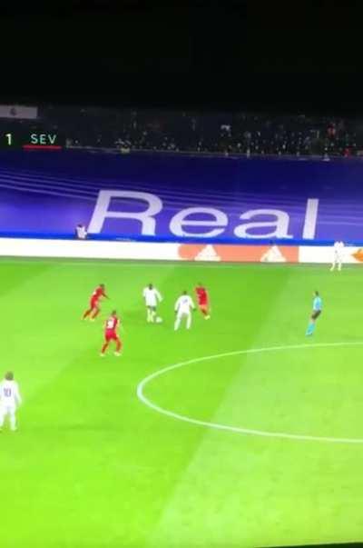 Ferland Mendy great dribble against Sevilla