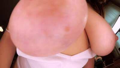 [f][50] Heavy Hangers - Naturally Bouncy Tits