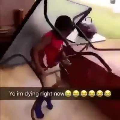 (╯°□°）╯︵ ┻━┻