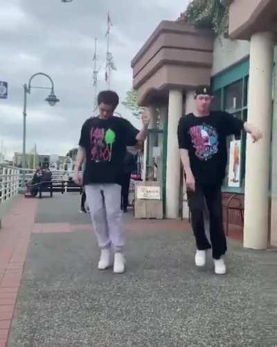 the way these guys groove is so cool (funkanometry)