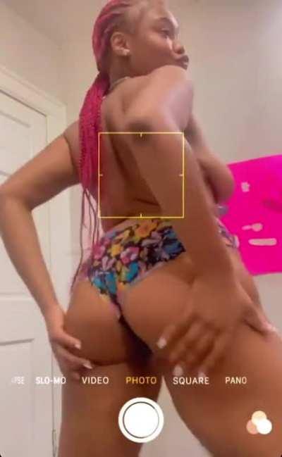 New Snapchat for my exclusive videos ❤️ check the comments