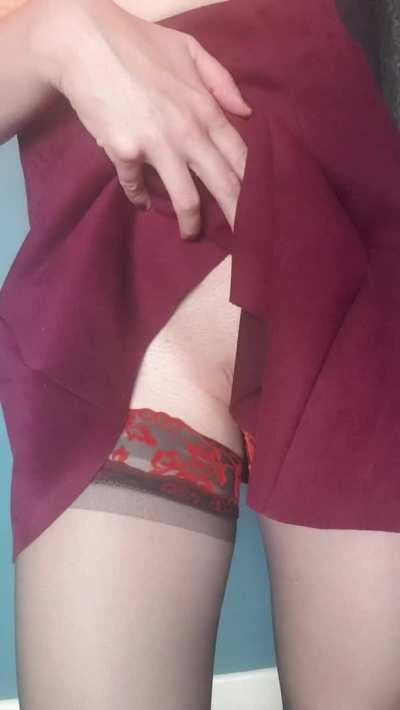 enough dirty to suck your dick in this skirt ? 😝