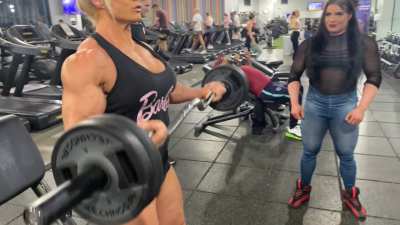 “This Barbie will flex on you 💪💎”