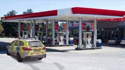 Car driving away for the user, Teck