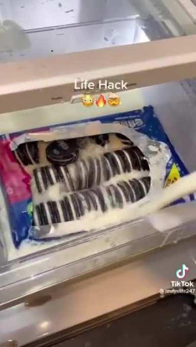 Love me double stuffed Oreos