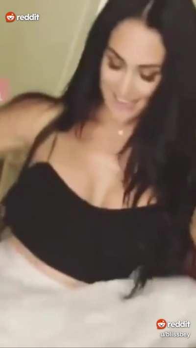 Nikki Bella 
