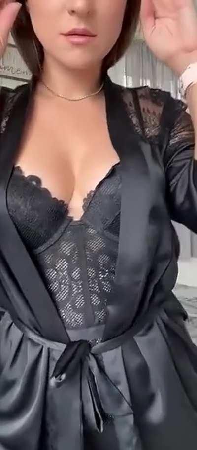 I'm really horny rn lol