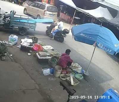 Guy on moped hits sheet metal and slices throat. D or V?