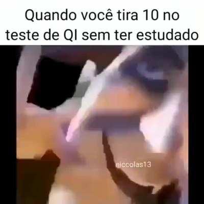 Tirei 6, passei com a mão nas calças mas passei.